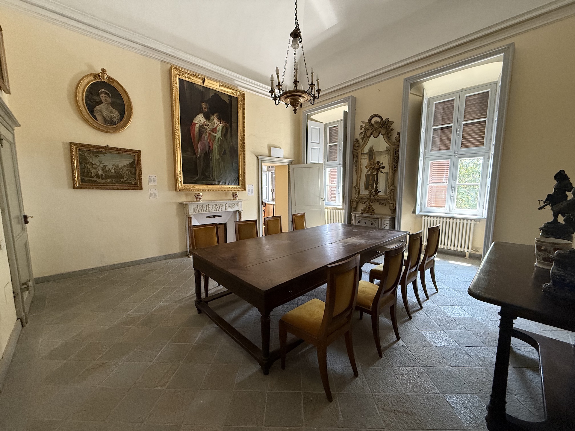 Furnishings and Artworks